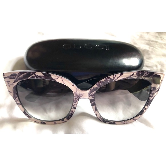 Authentic Gucci Floral Sunglasses-GG0059S-GORGEOUS